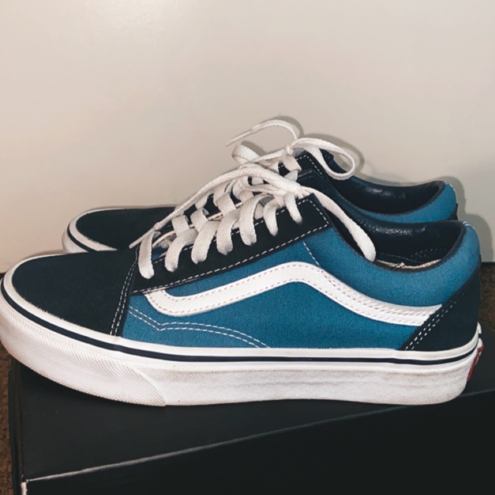 Vans Old Skool (Navy/White) - almost new